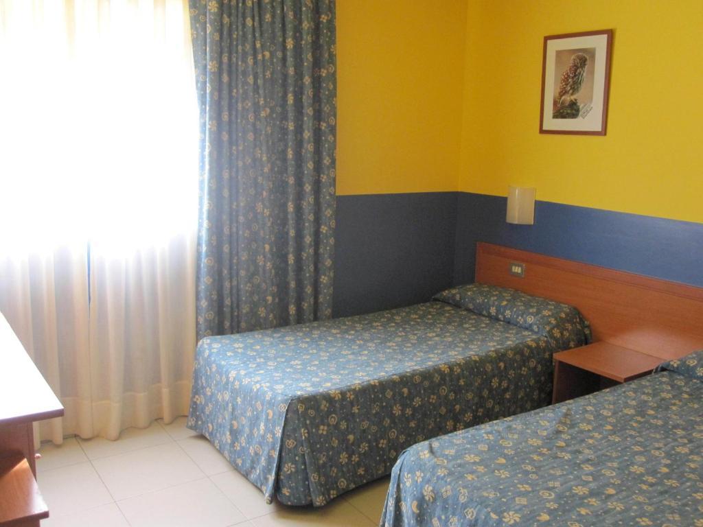 Hotel Blauet By Bossh Hotels El Prat de Llobregat Szoba fotó