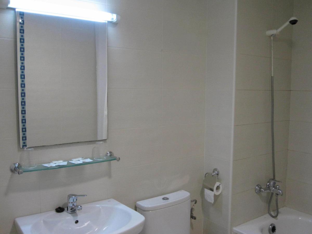 Hotel Blauet By Bossh Hotels El Prat de Llobregat Szoba fotó
